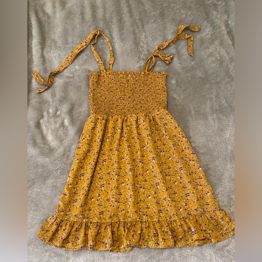 Lost + Wander woman floral print tiered tie-strap smocked Small